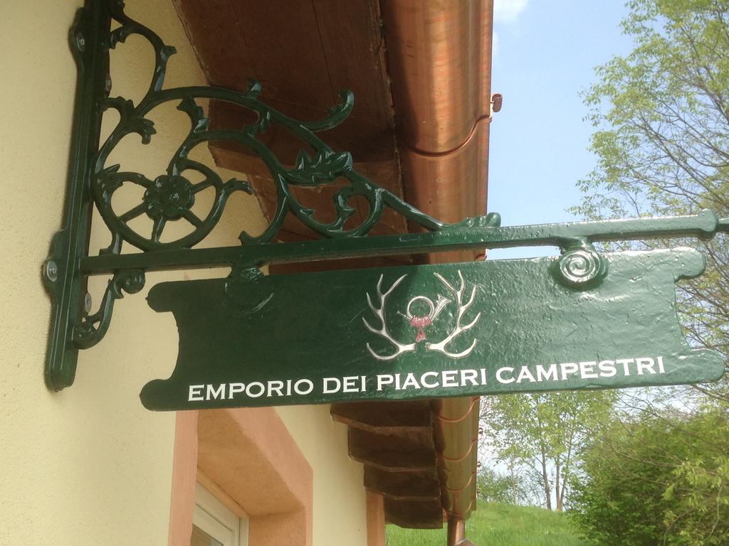 Foresteria Dei Piaceri Campestri Casciago Exteriér fotografie